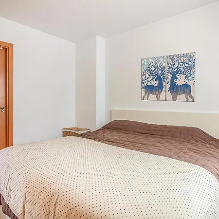 Appartement 3 Bedroom Amazing In