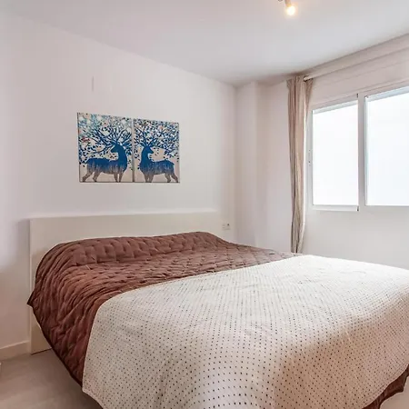 3 Bedroom Amazing In Appartement Dénia